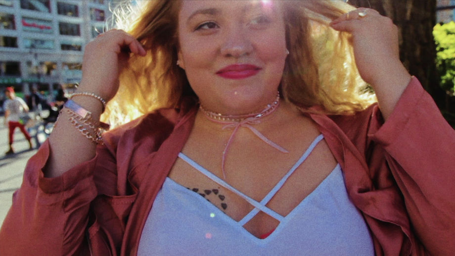 Loralyee Model Promo